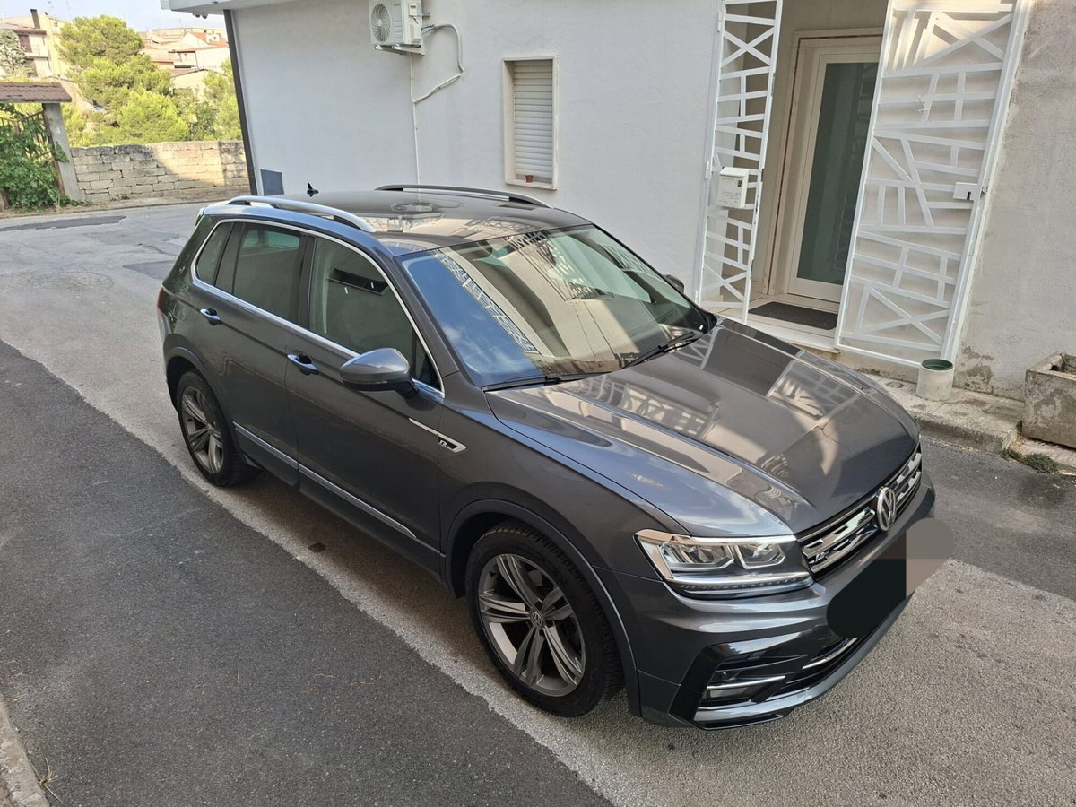 Volkswagen Tiguan 1.6 TDI SCR Business BlueMotion Technology (7)