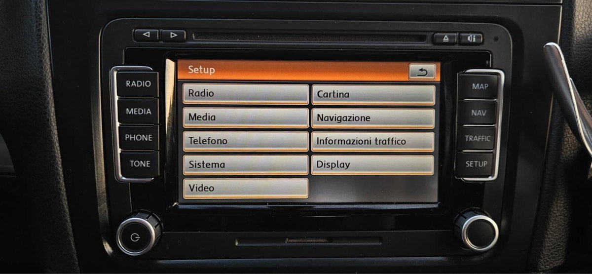 Volkswagen Golf 2.0 TDI 140CV DPF 5p. Highline (11)