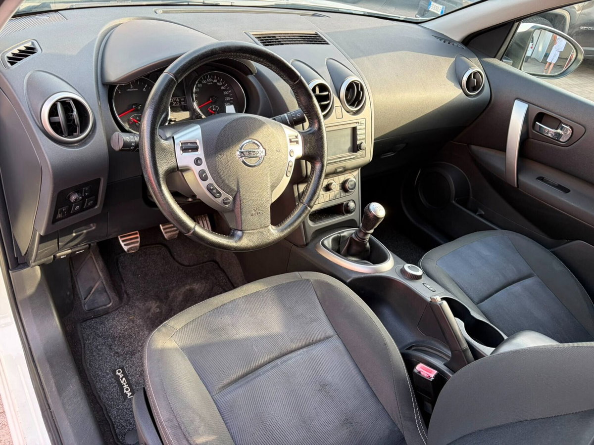 Nissan Qashqai 1.6 dCi DPF Tekna (5)
