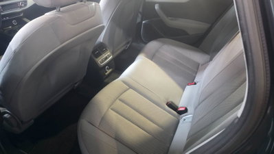 Audi A4 Avant 2.0 TDI 190 CV ultra S tronic Sport (11)