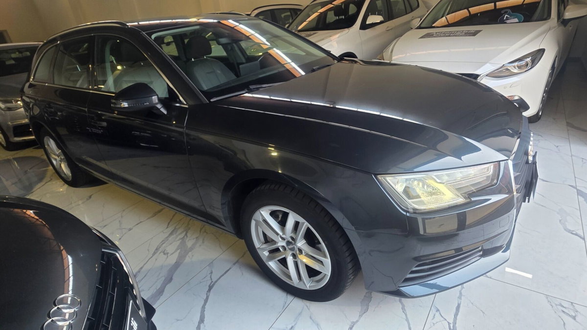 Audi A4 Avant 2.0 TDI 190 CV ultra S tronic Sport (4)