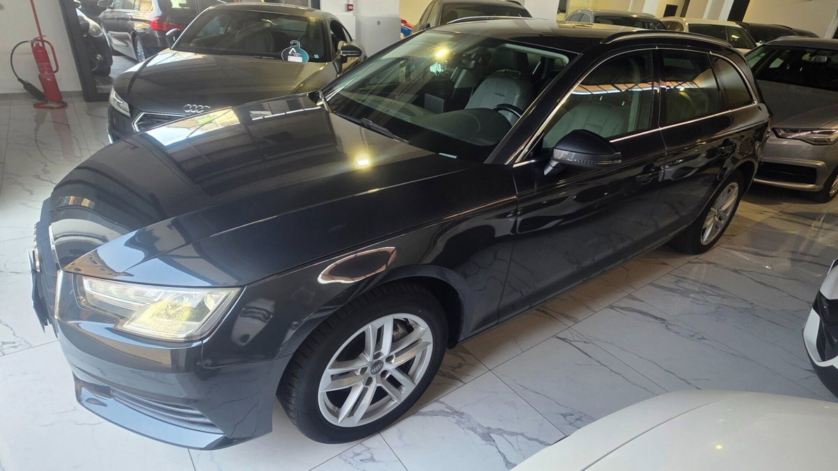Audi A4 Avant 2.0 TDI 190 CV ultra S tronic Sport (5)
