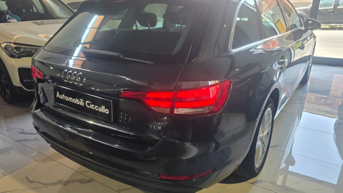 Audi A4 Avant 2.0 TDI 190 CV ultra S tronic Sport (6)