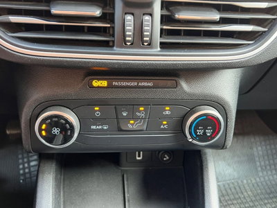 Ford Focus 1.0 EcoBoost 100 CV 5p. Plus (13)