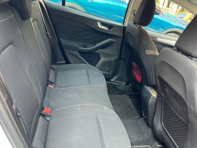 Ford Focus 1.0 EcoBoost 100 CV 5p. Plus (17)