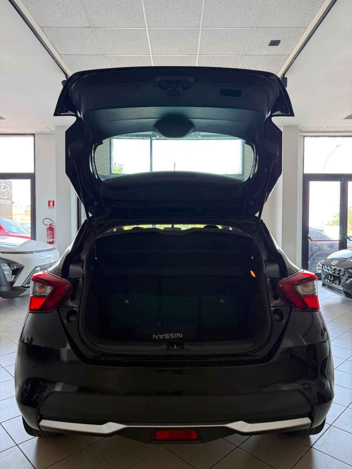 Nissan Micra 1.0L 12V 5 porte Acenta (7)