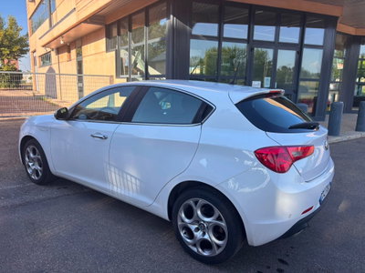 Alfa Romeo Giulietta 1.6 JTDm Super 120cv (4)