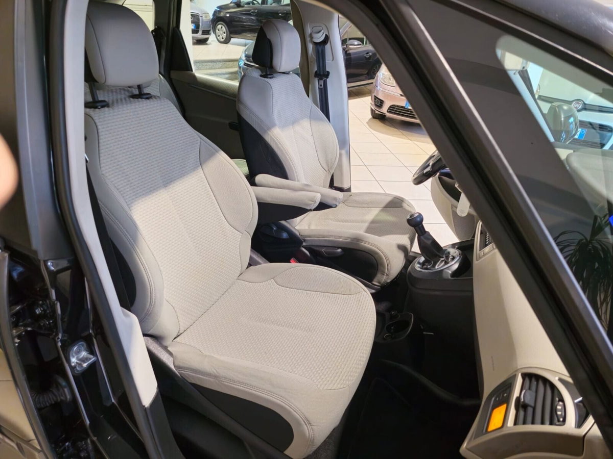 Citroen C4 Picasso 1.6 HDi 110 FAP Style (10)