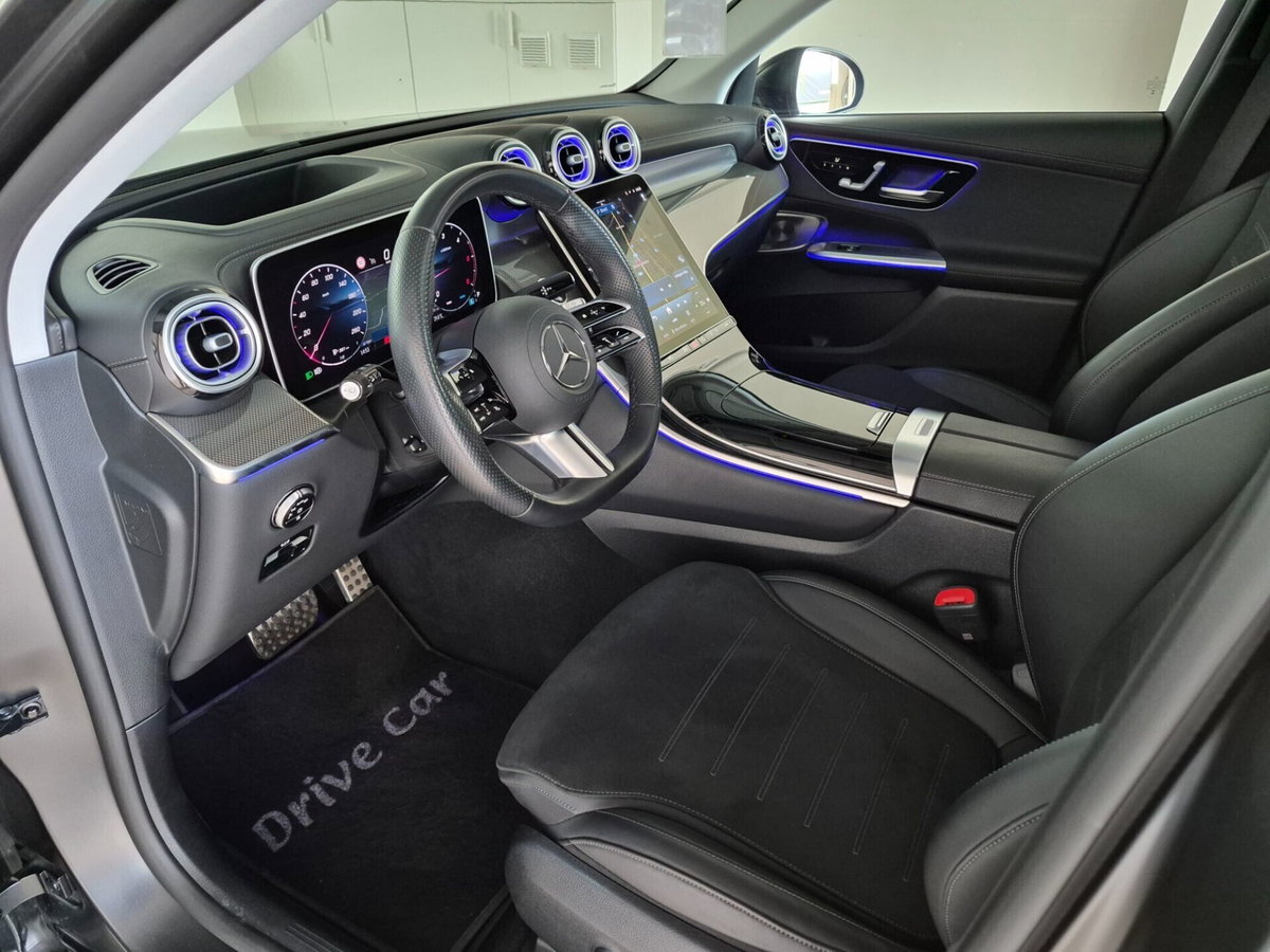 Mercedes-Benz GLC 220 d 4Matic Mild Hybrid AMG Premium Plus (10)