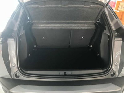 Peugeot 2008 50 kWh Allure (13)