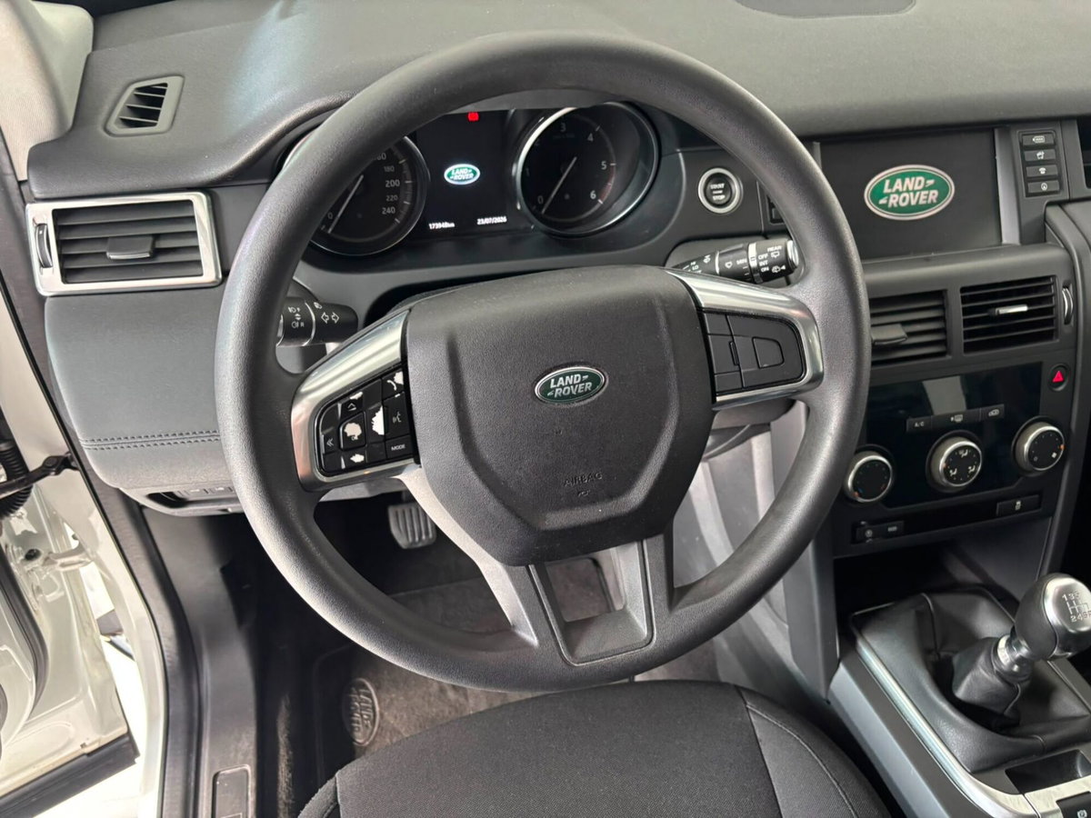 Land Rover Discovery Sport 2.0 eD4 150 CV 2WD Pure (12)