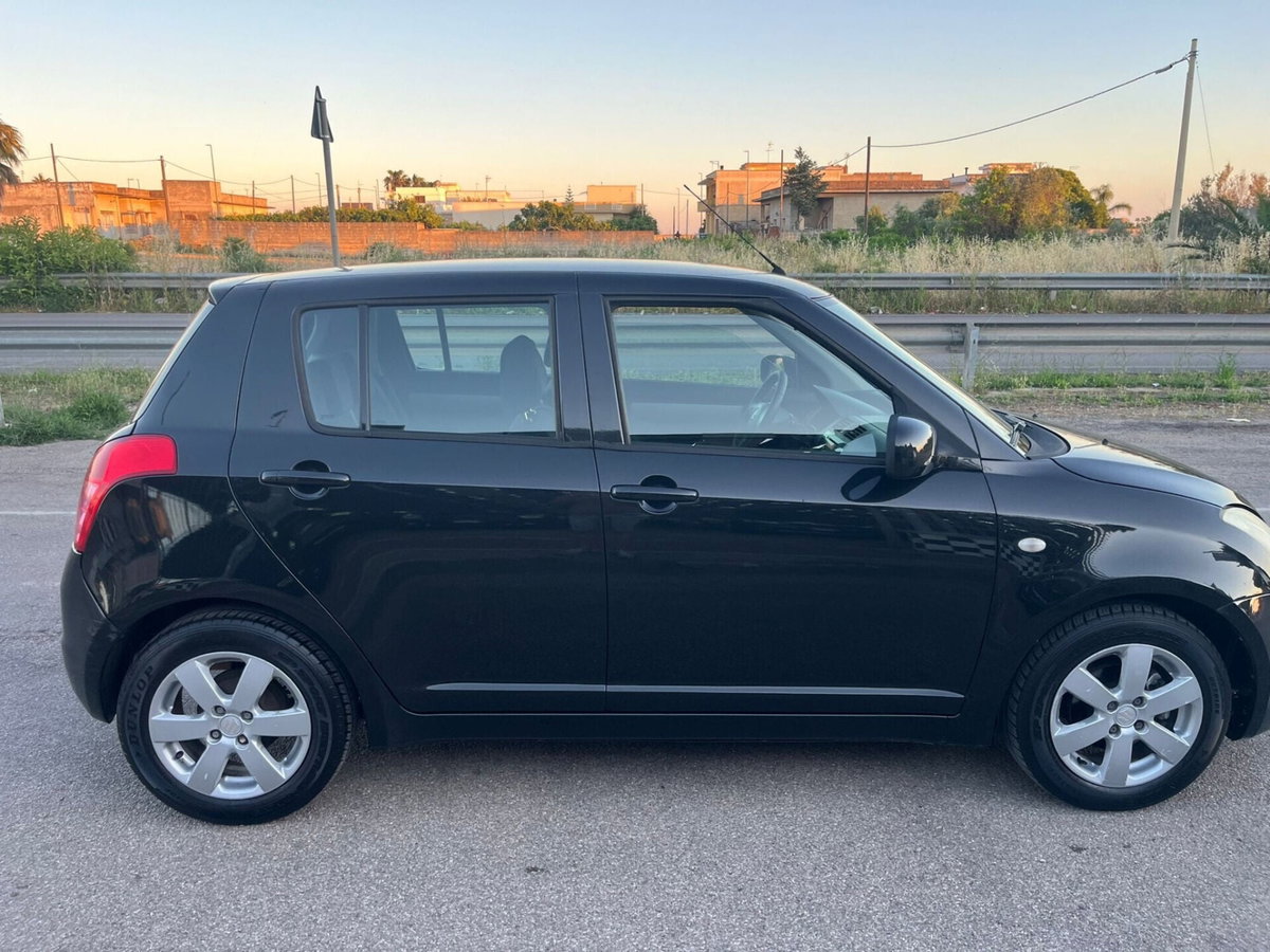 Suzuki Swift 1.3 GPL 5p. GL Safety Pack (4)