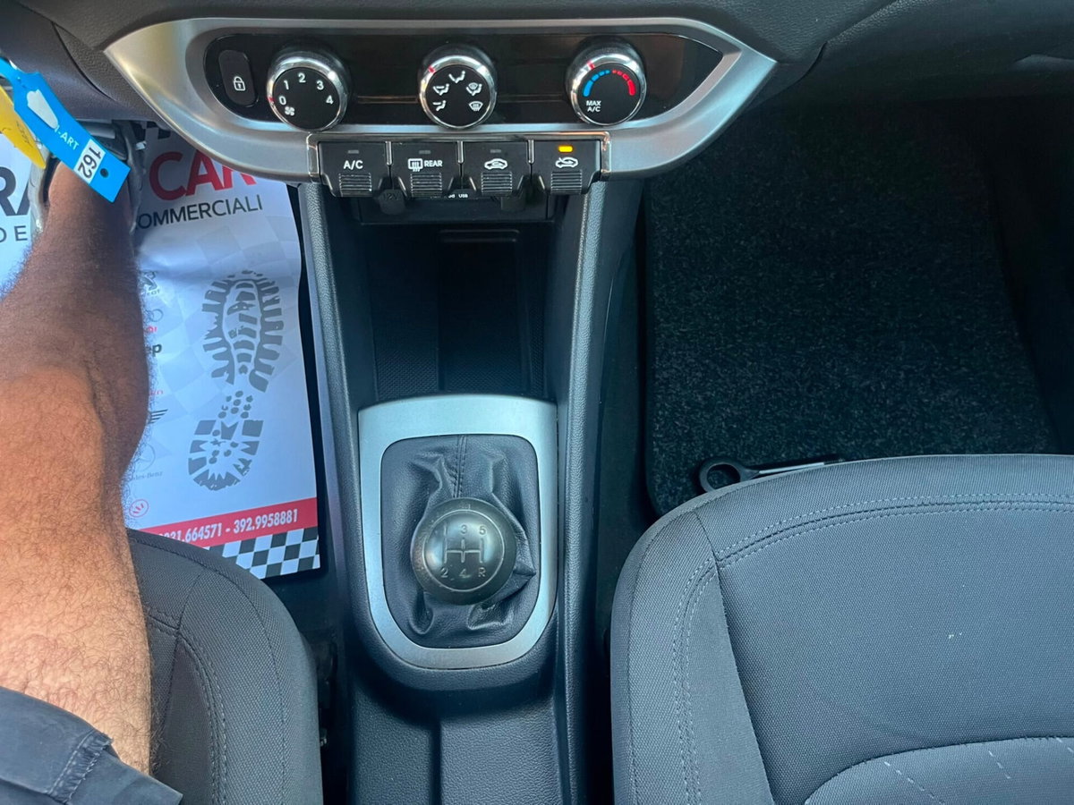 Kia Rio 1.2 CVVT 5p. LX (13)