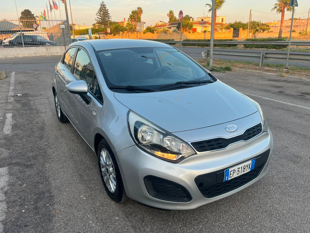 Kia Rio 1.2 CVVT 5p. LX (3)