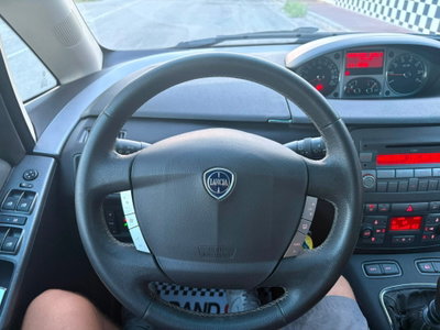 Lancia Musa 1.4 Diva Ecochic GPL (11)