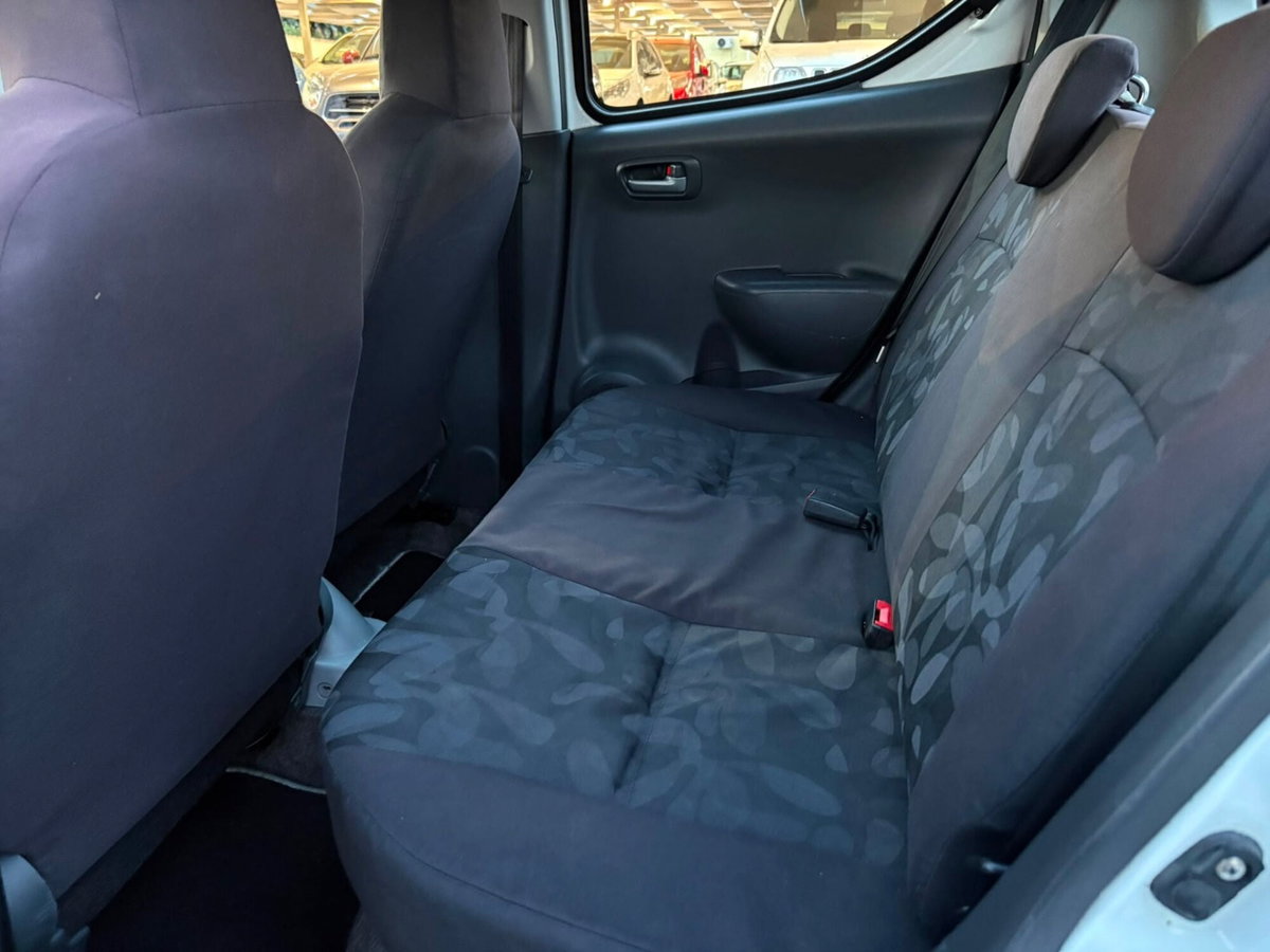 Suzuki Alto 1.0 VVT GLX (14)