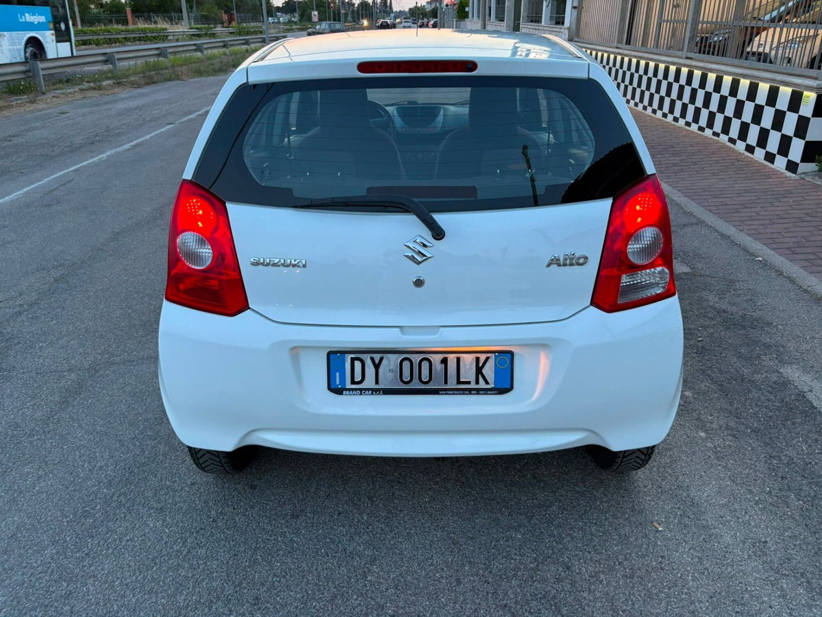 Suzuki Alto 1.0 VVT GLX (6)