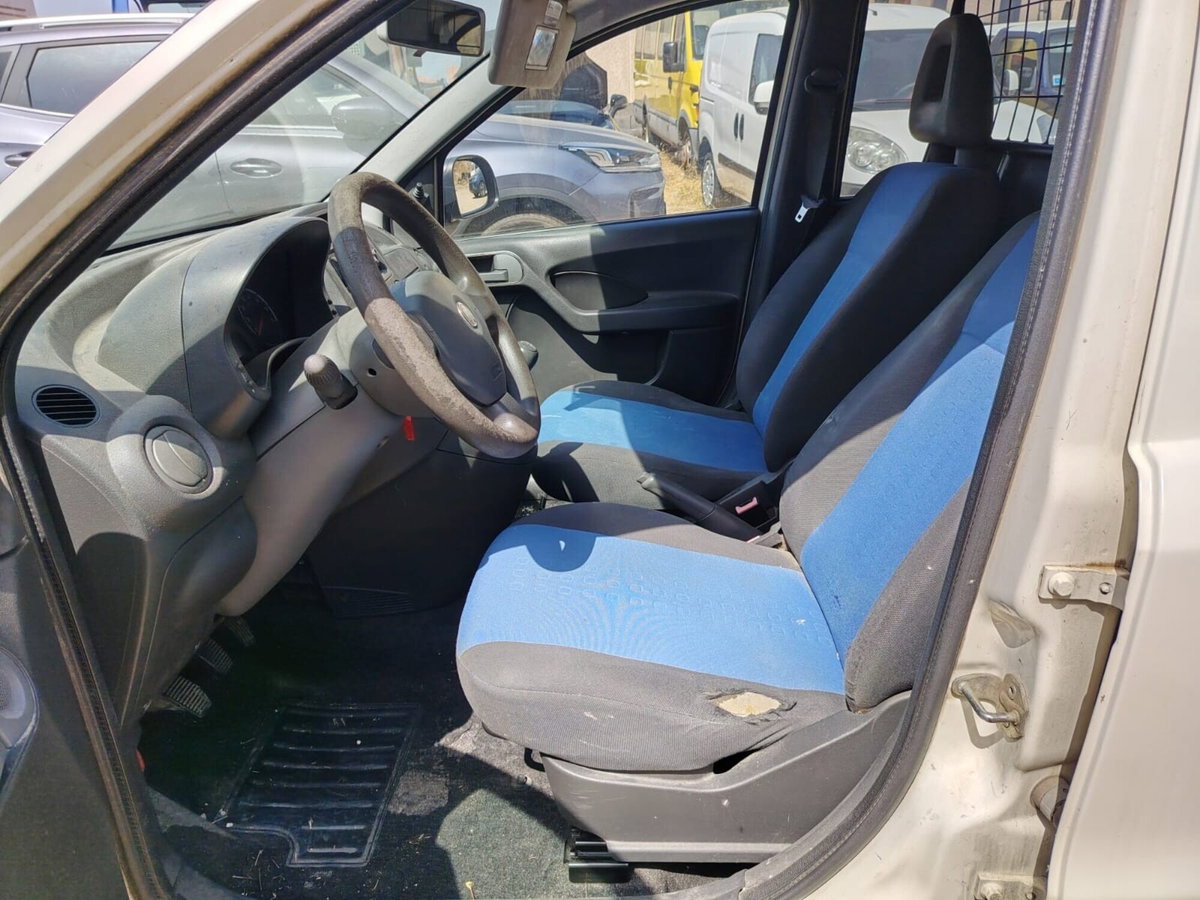 Fiat Panda 1.3 MJT S&S Pop Van 2 posti (7)