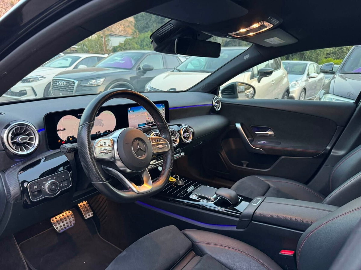Mercedes-Benz Classe A 200 d Automatic Premium (10)