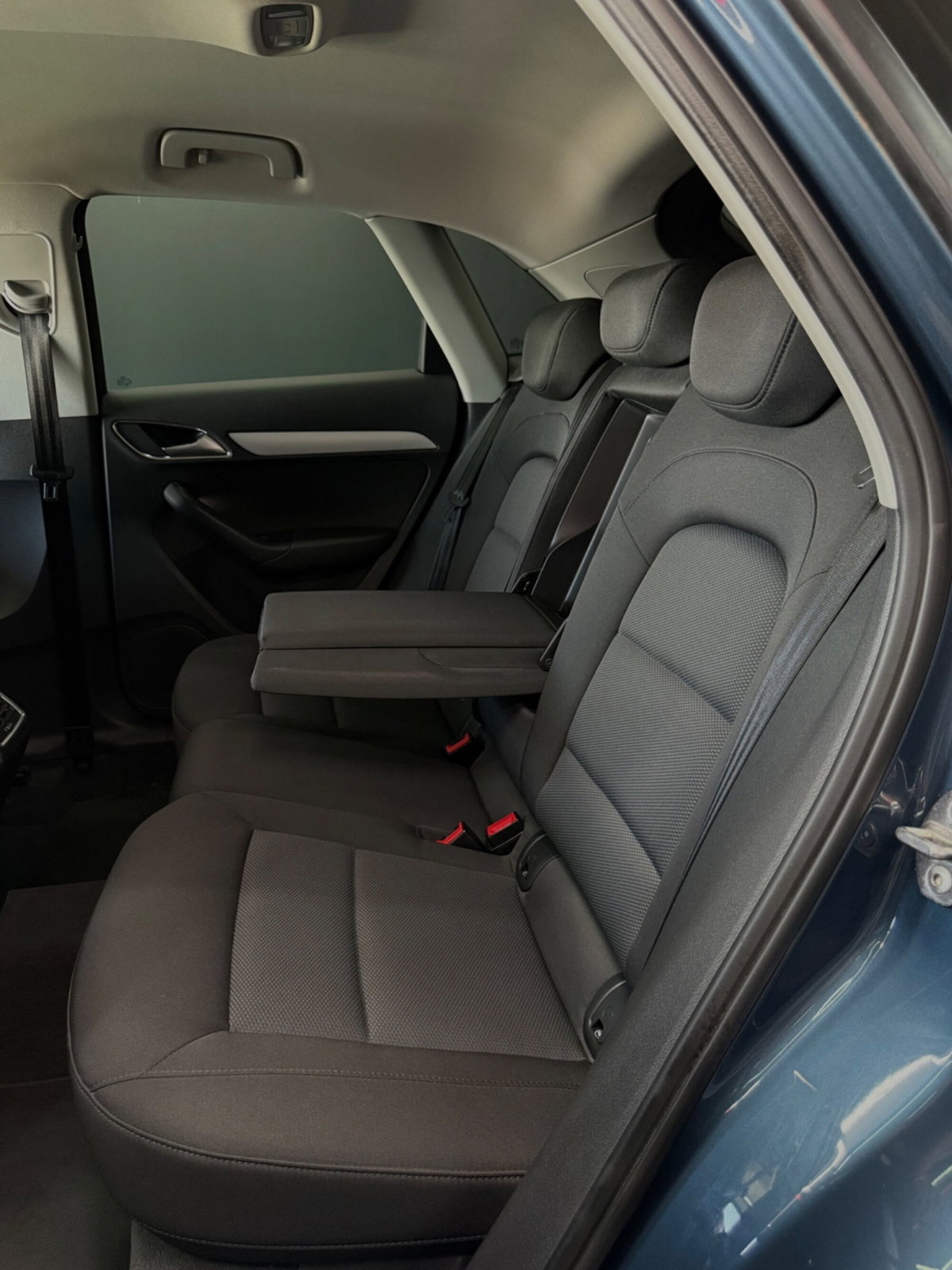 Audi Q3 2.0 TDI 120 CV S tronic S line Edition (16)