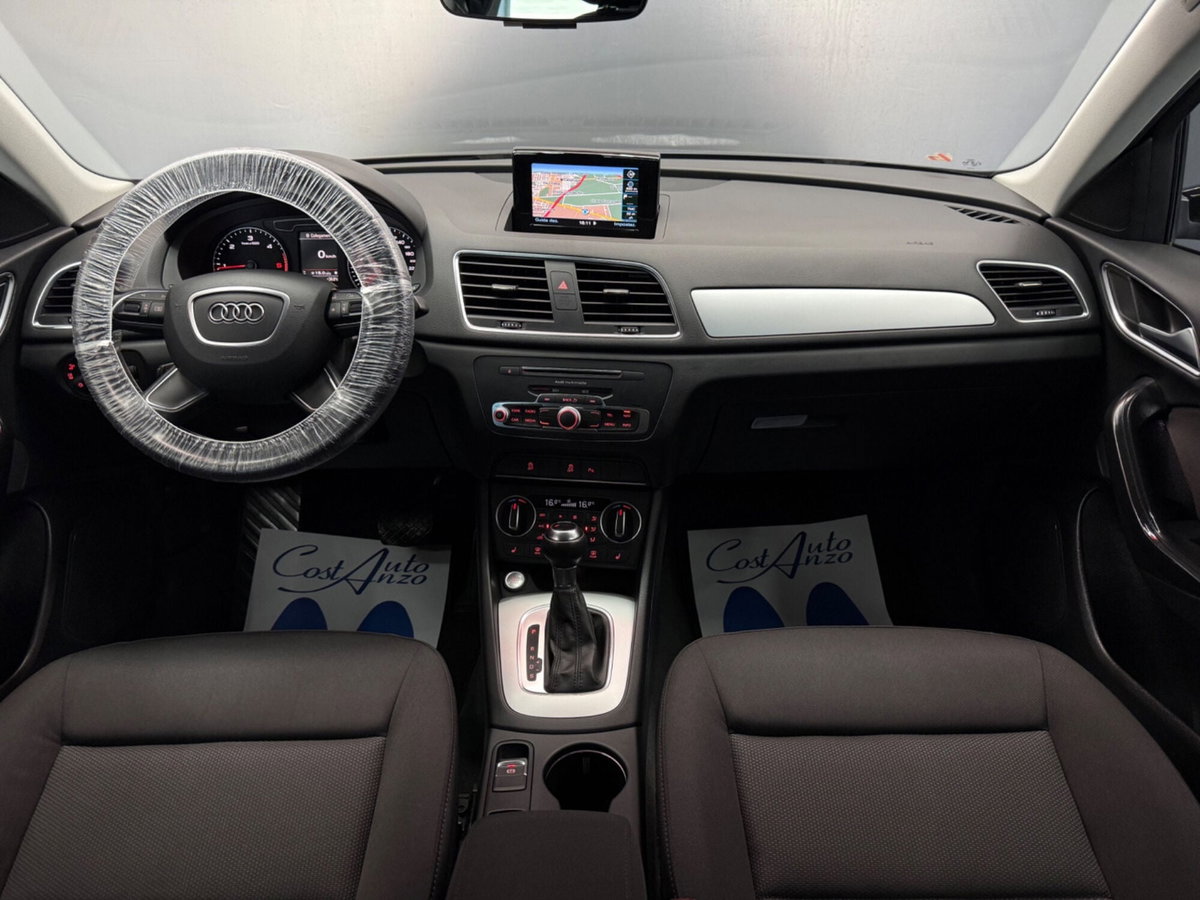 Audi Q3 2.0 TDI 120 CV S tronic S line Edition (9)