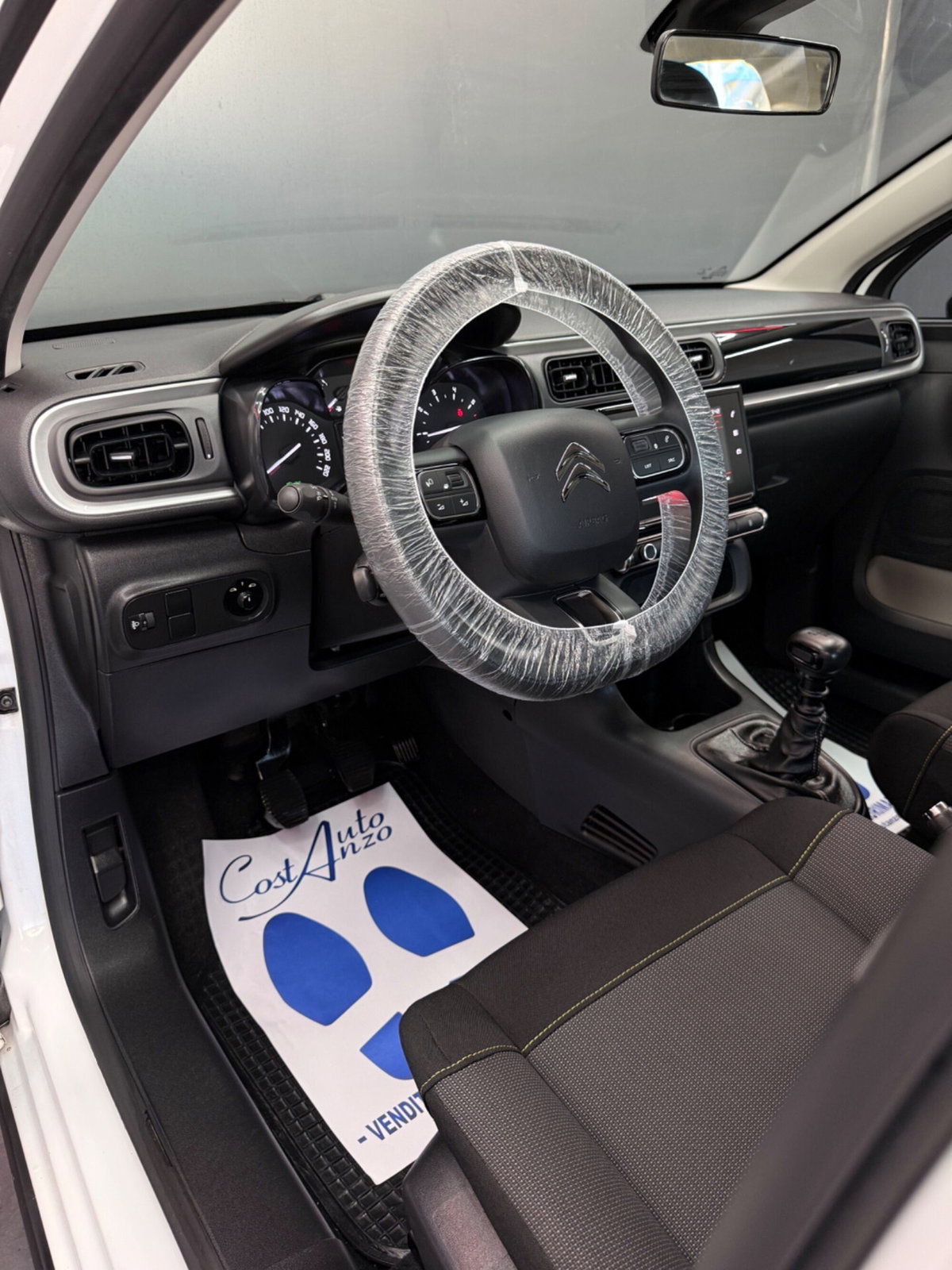 Citroen C3 BlueHDi 100 S&S Shine Pack (8)