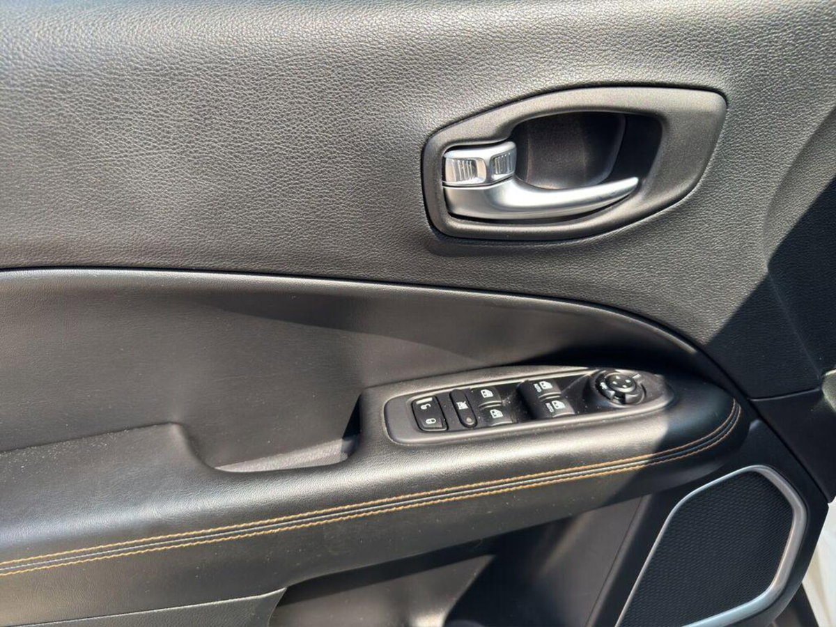 Jeep Compass 2.0 Multijet II 4WD Limited (15)