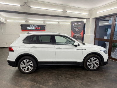 Volkswagen Tiguan 2.0 TDI 150 CV SCR DSG 4MOTION Elegance (2)