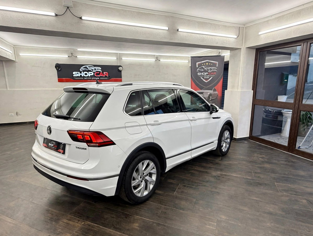 Volkswagen Tiguan 2.0 TDI 150 CV SCR DSG 4MOTION Elegance (3)