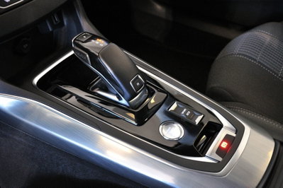 Peugeot 308 SW BlueHDi 130 S&S EAT8 Allure Pack (16)