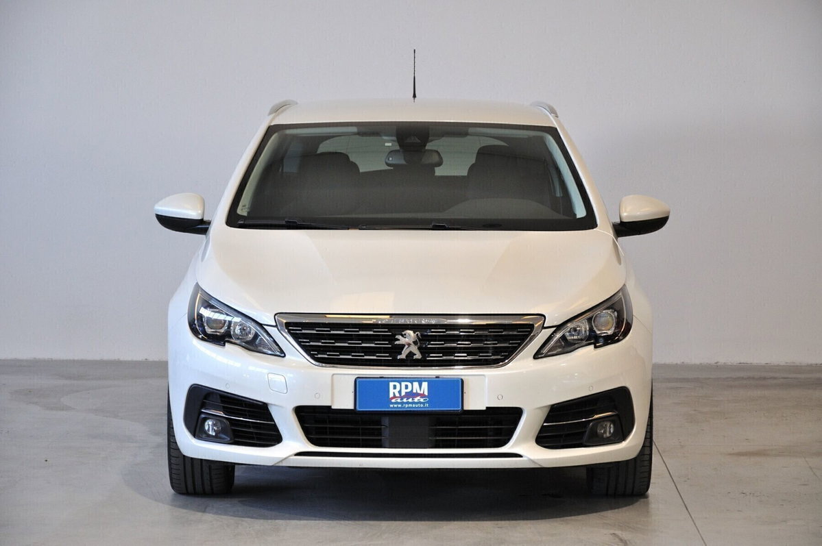 Peugeot 308 SW BlueHDi 130 S&S EAT8 Allure Pack (2)