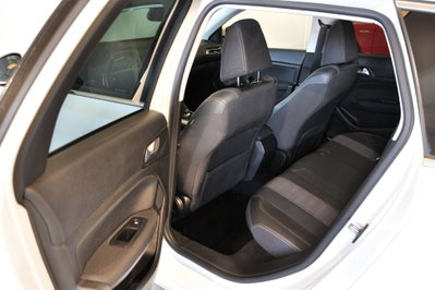 Peugeot 308 SW BlueHDi 130 S&S EAT8 Allure Pack (20)
