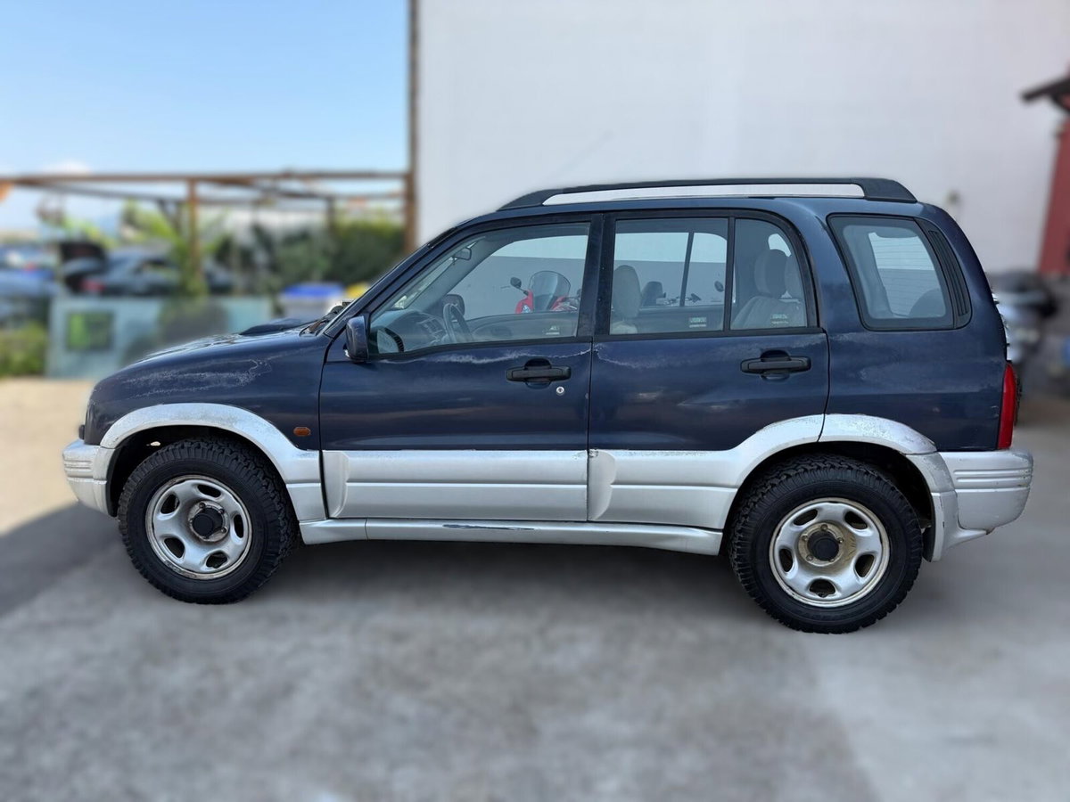 Suzuki Grand Vitara TDI S.W. Autocarro (2)