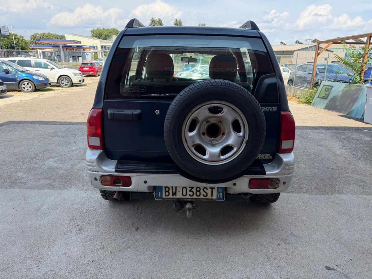 Suzuki Grand Vitara TDI S.W. Autocarro (3)