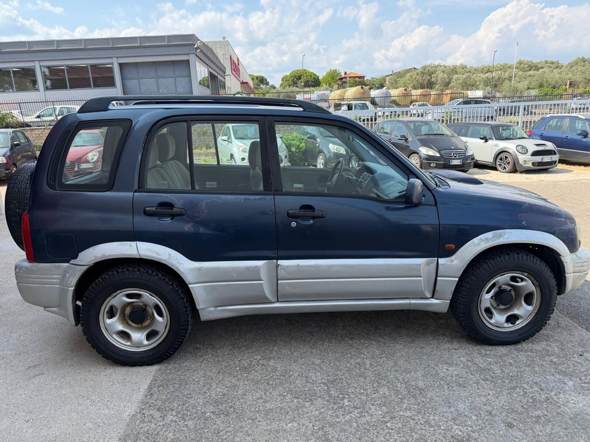 Suzuki Grand Vitara TDI S.W. Autocarro (4)
