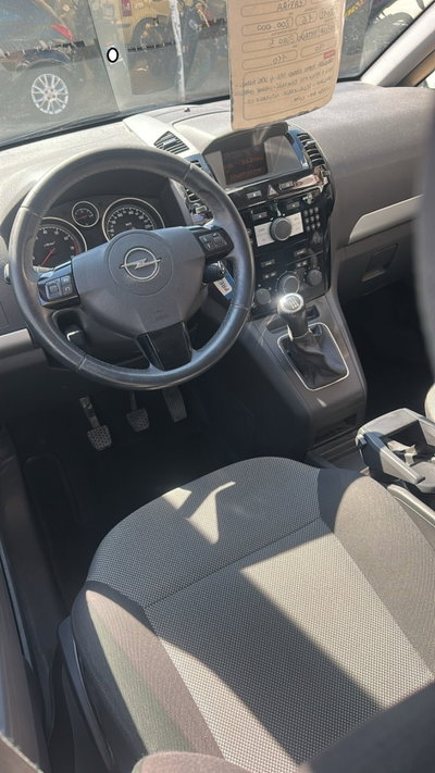 Opel Zafira Tourer 1.6 Turbo EcoM 150CV Elective (4)