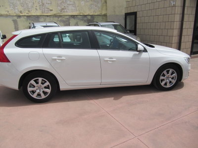 Volvo V60 D2 1.6 Powershift usata