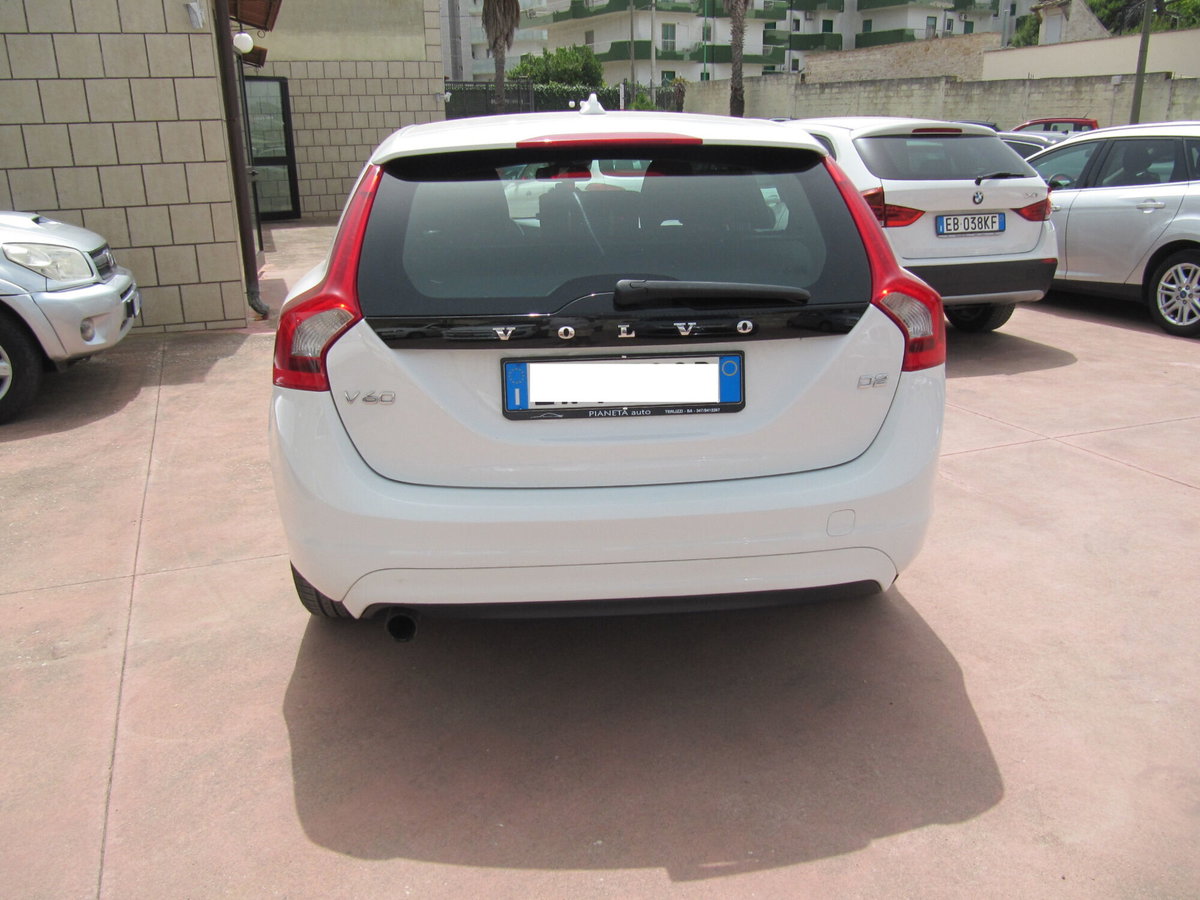 Volvo V60 D2 1.6 Powershift (4)