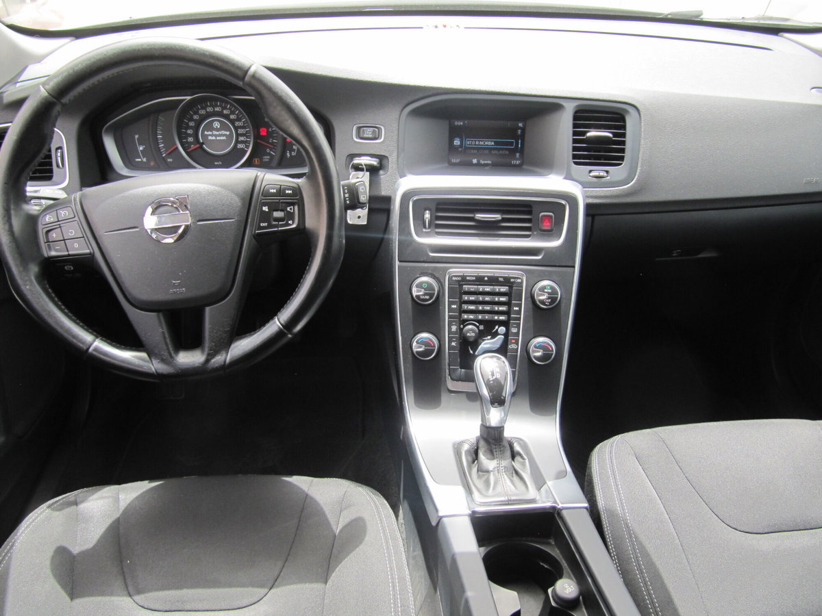 Volvo V60 D2 1.6 Powershift (5)
