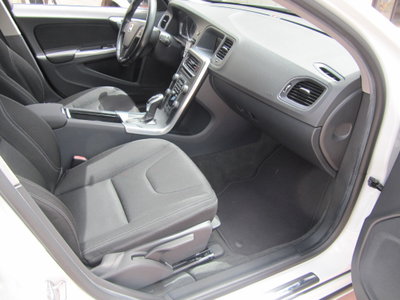 Volvo V60 D2 1.6 Powershift (7)