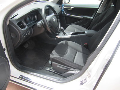 Volvo V60 D2 1.6 Powershift (9)