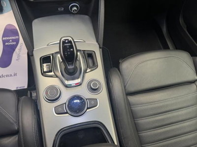 Alfa Romeo Stelvio Stelvio 2.2 Turbodiesel 210 CV AT8 Q4 Veloce (14)