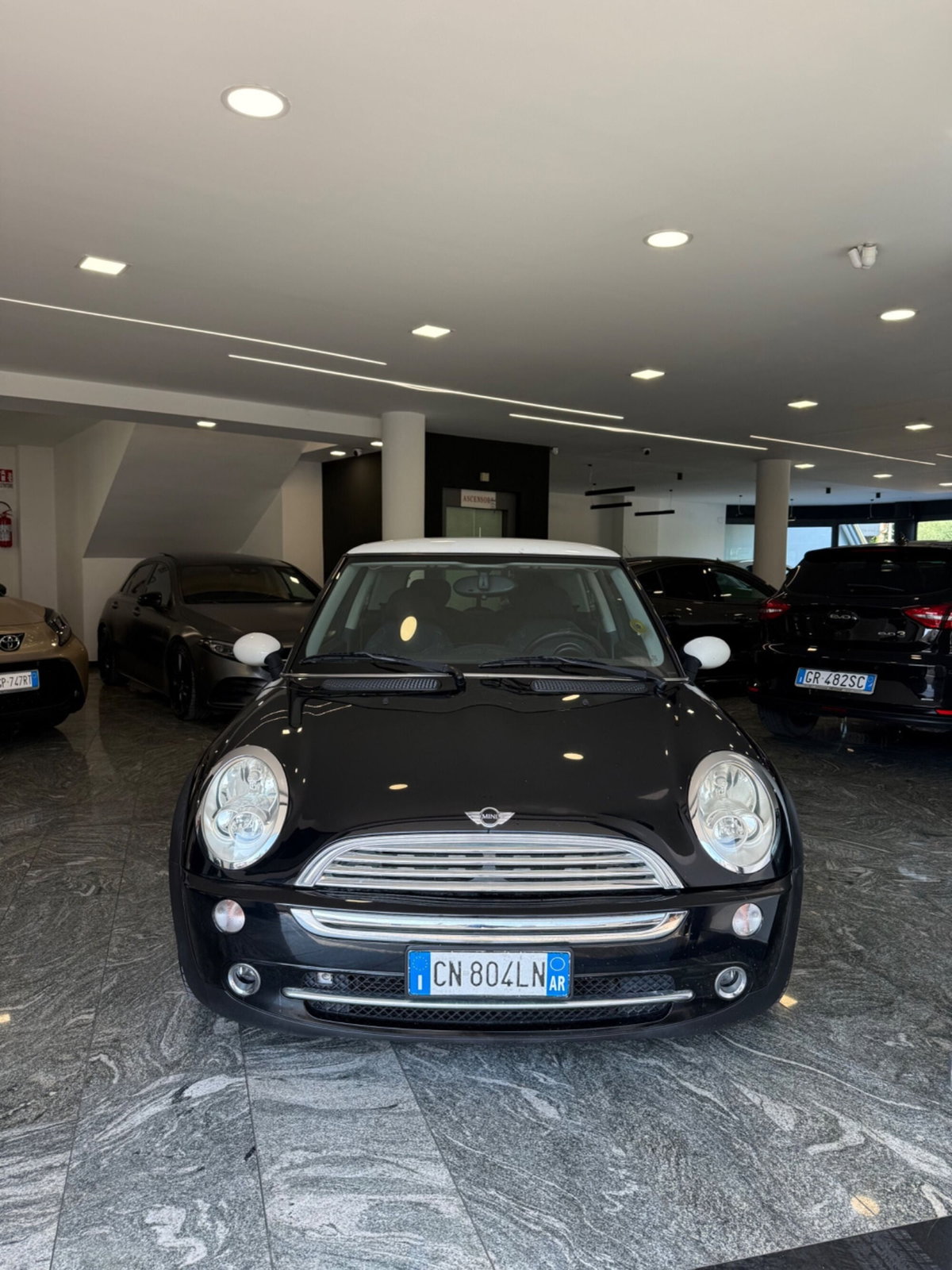 MINI Mini 1.6 16V One (2)