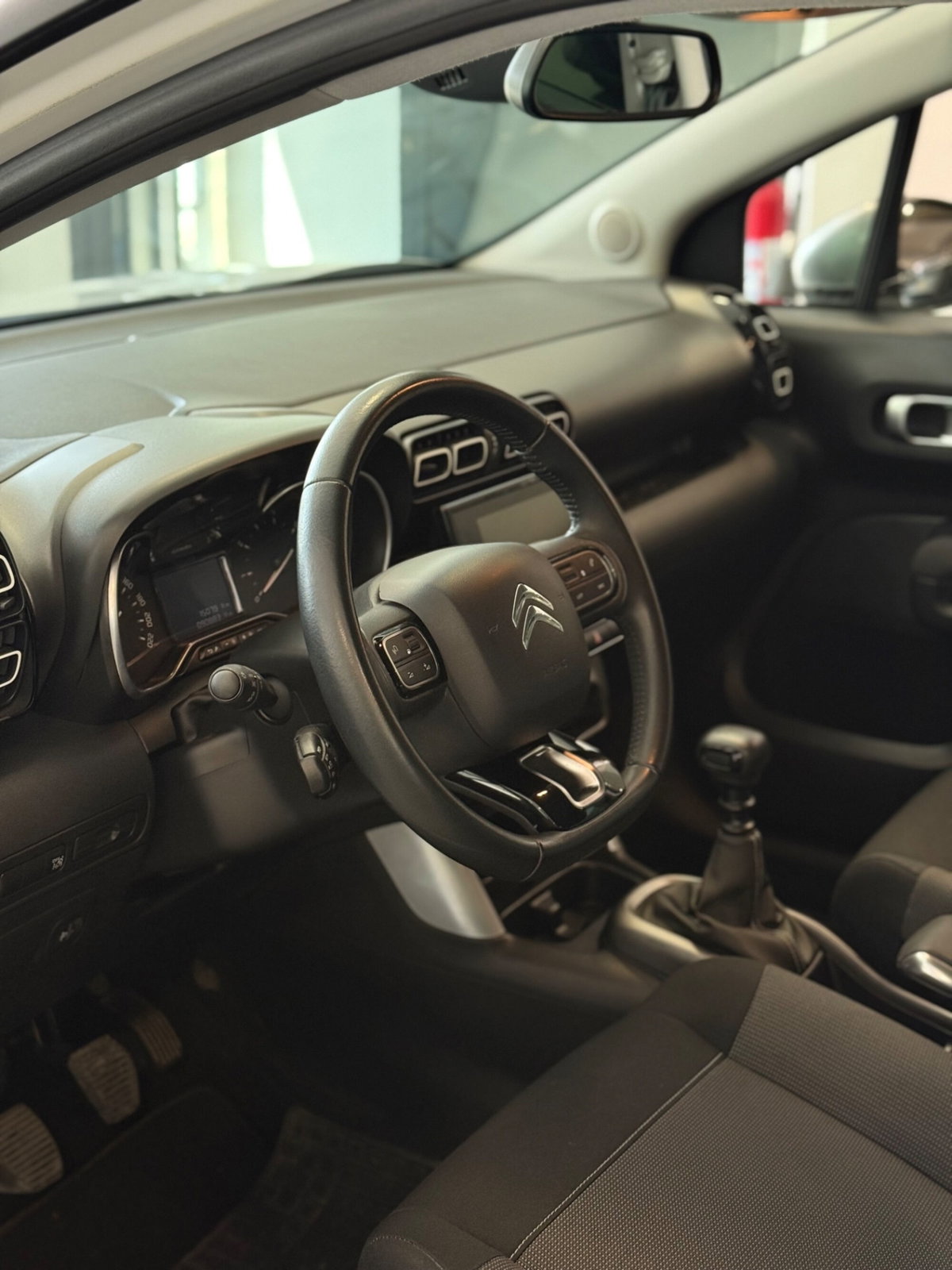 Citroen C3 Aircross BlueHDi 110 S&S Shine Pack (12)