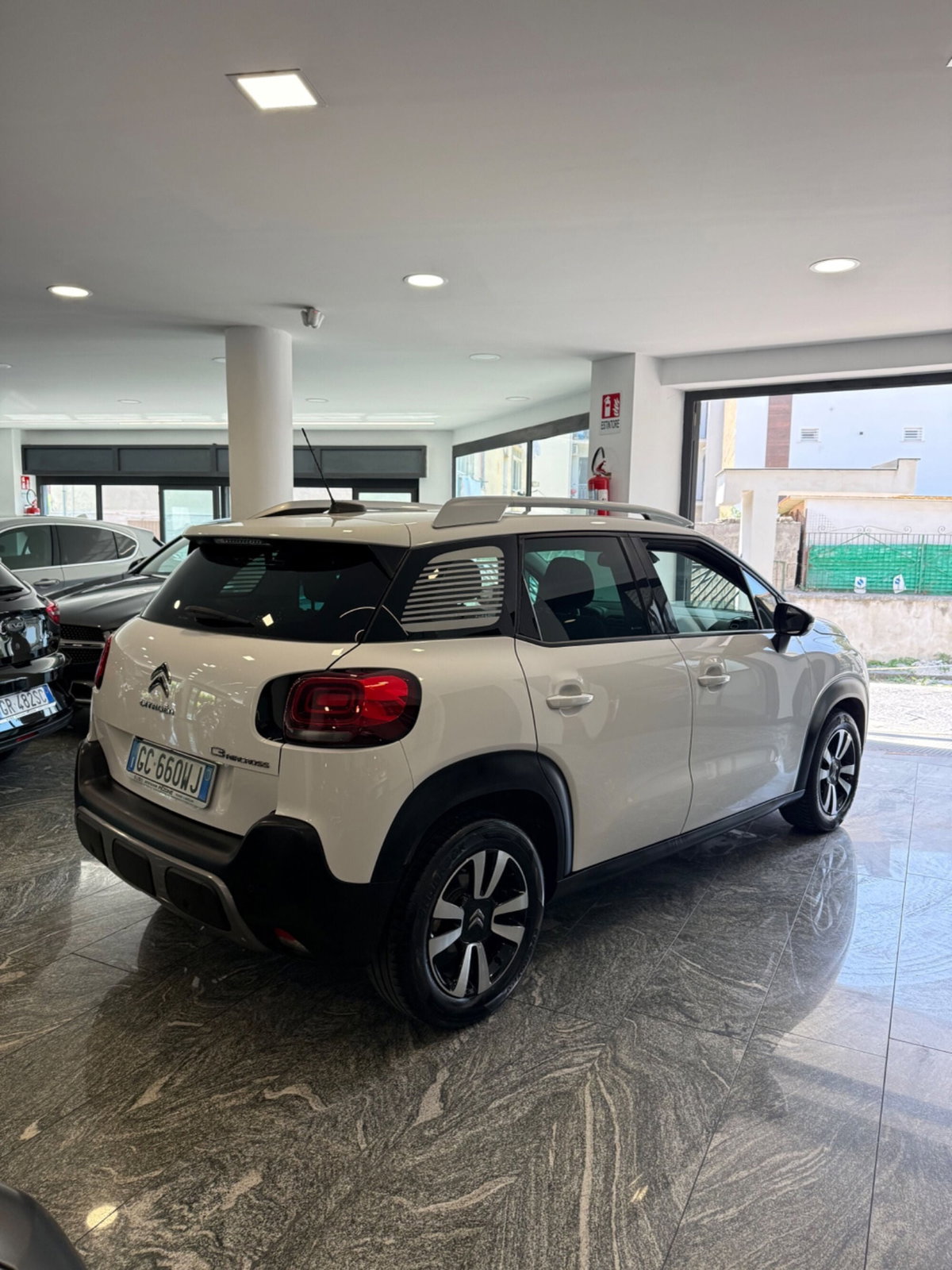 Citroen C3 Aircross BlueHDi 110 S&S Shine Pack (4)