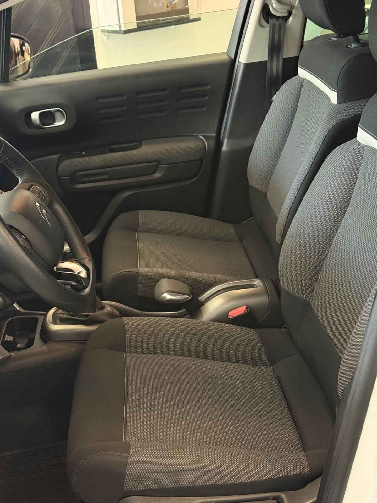 Citroen C3 Aircross BlueHDi 110 S&S Shine Pack (8)