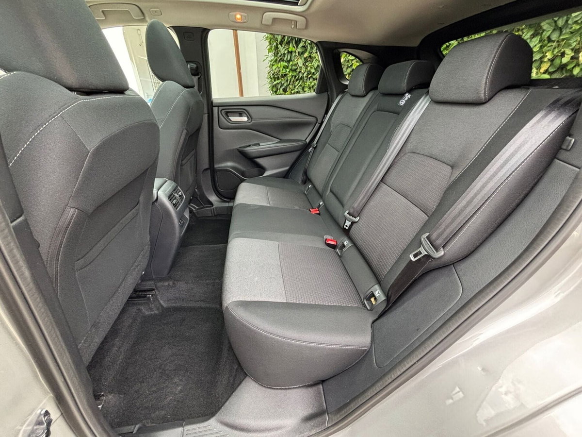 Nissan Qashqai 1.3 mhev N-Connecta 2wd 158cv (9)