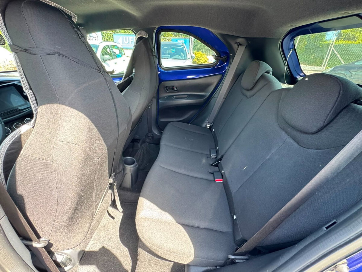 Toyota Aygo X 1.0 VVT-i 72 CV 5 porte Limited Air (10)
