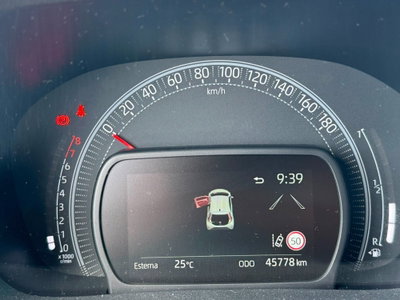 Toyota Aygo X 1.0 VVT-i 72 CV 5 porte Limited Air (15)