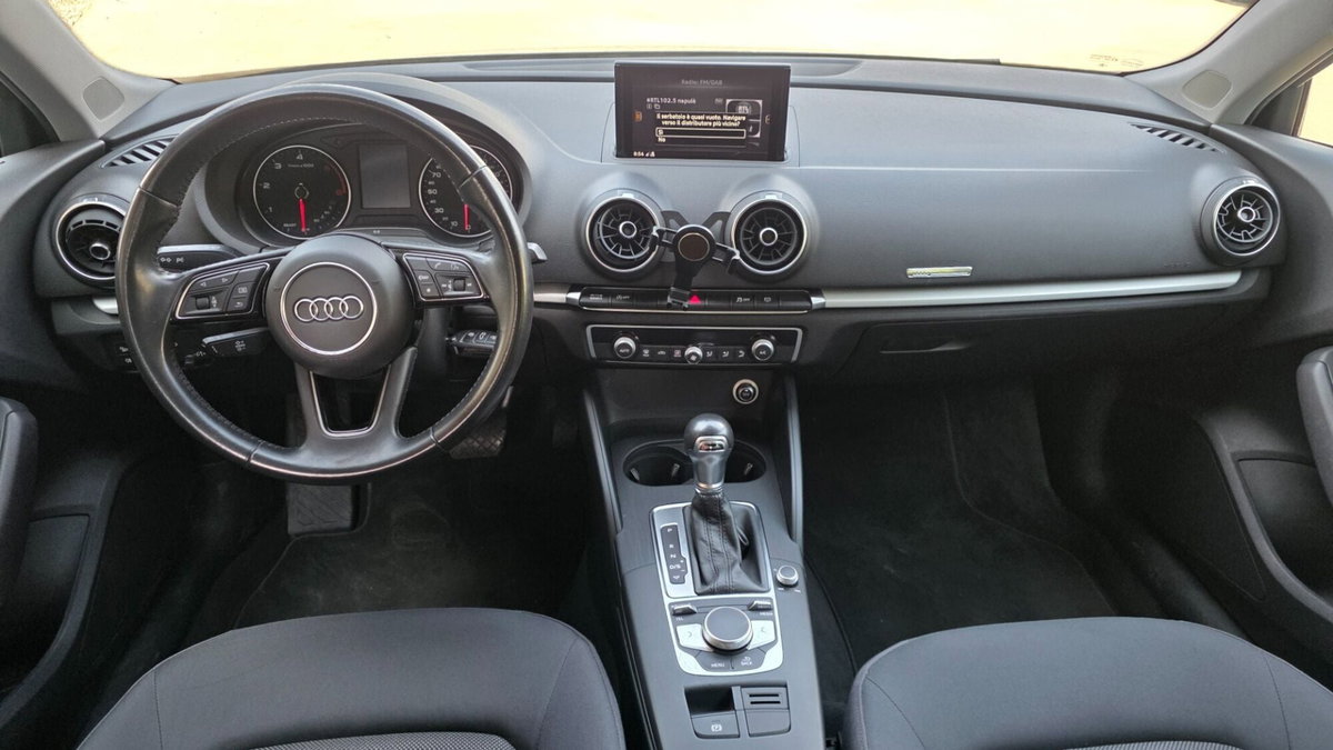 Audi A3 Sportback 35 TDI S tronic Design (14)